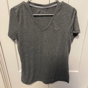 Under armour t shirt